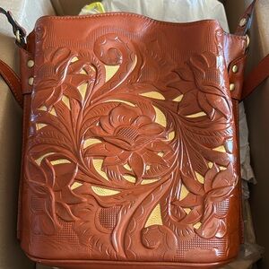 Patricia Nash brown leather purse. New used